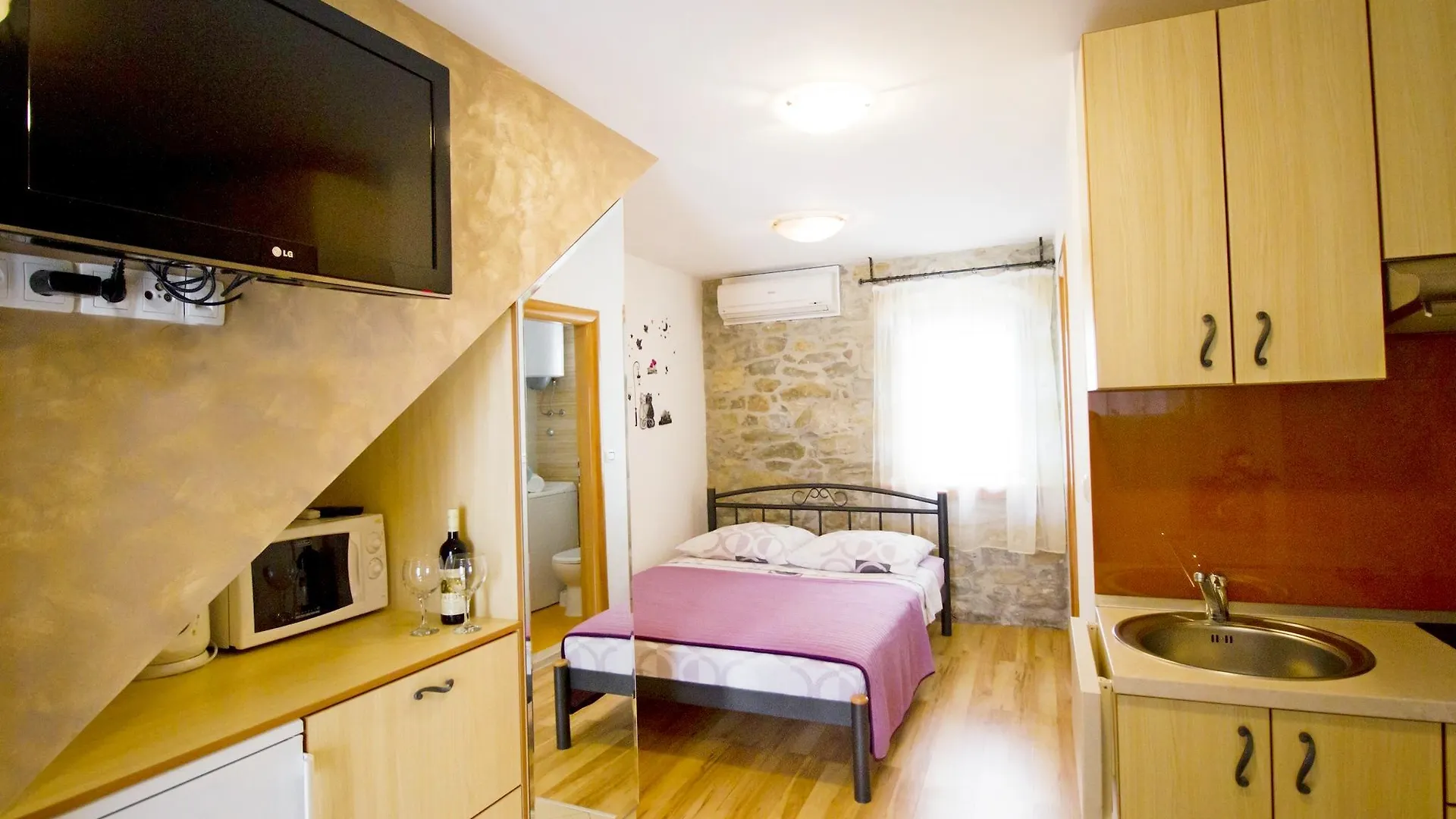 Apartments Rina سبليت 0*,  كرواتيا